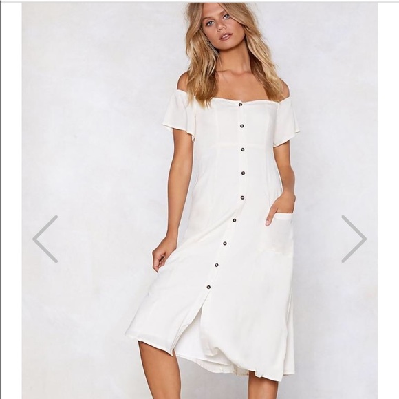 Nasty Gal Dresses & Skirts - Nasty gal Lost in the Desert Midi Dress cream